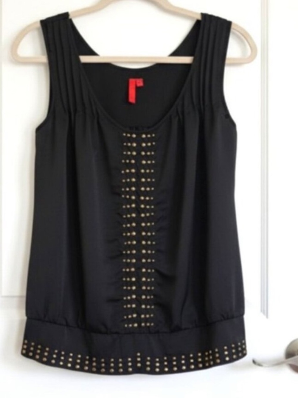 5/48 Black Sleeveless Embellished Women’s Top - Size M